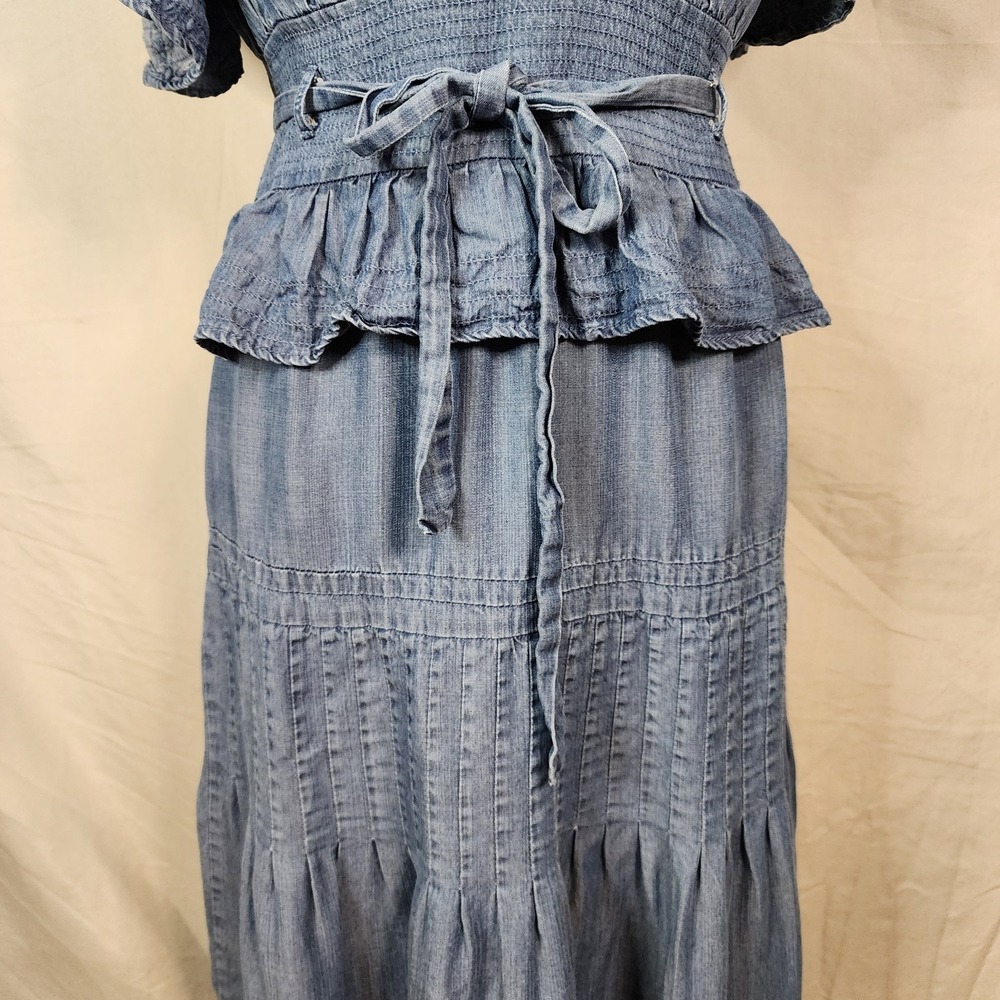 WISHLIST APPAREL Size Small Blu Chambray Denim Ruffled Flutter Sleeve Midi Dress - Picture 4 of 16